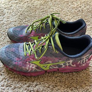 Mizuno Wave Hayate Train Running Sneakers